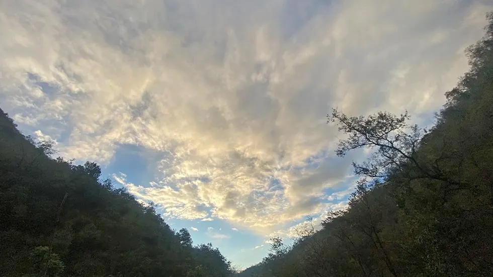 Himalayan mountain scenery near Himalayan Forest Camp, Gular, Uttarakhand, India